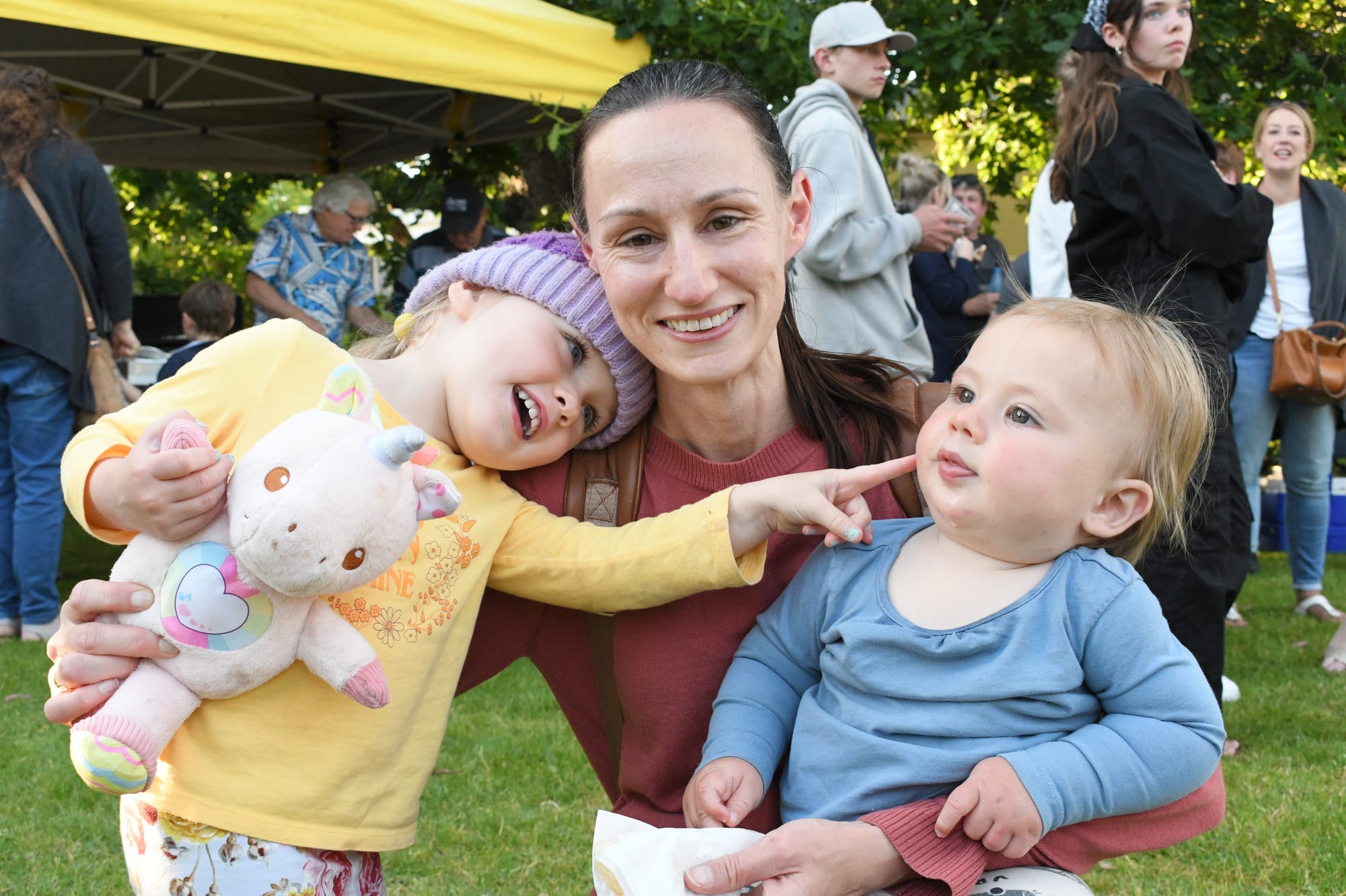 St Nicholas Comes to Hahndorf: in pictures