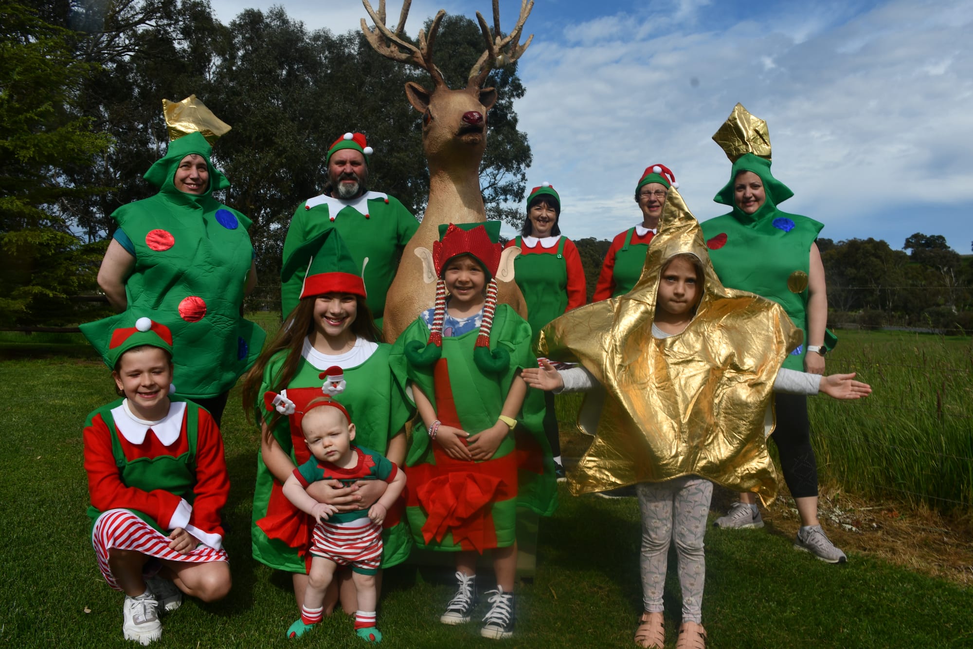 Christmas spirit returns to Woodside