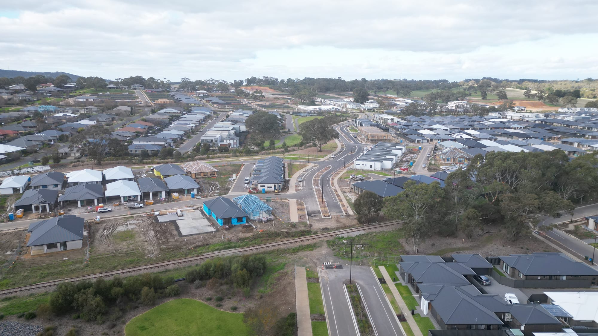 Government inaction over level crossing leaves commuters with a road block