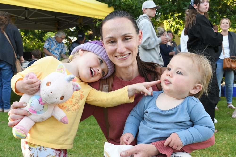 St Nicholas Comes to Hahndorf: in pictures post image