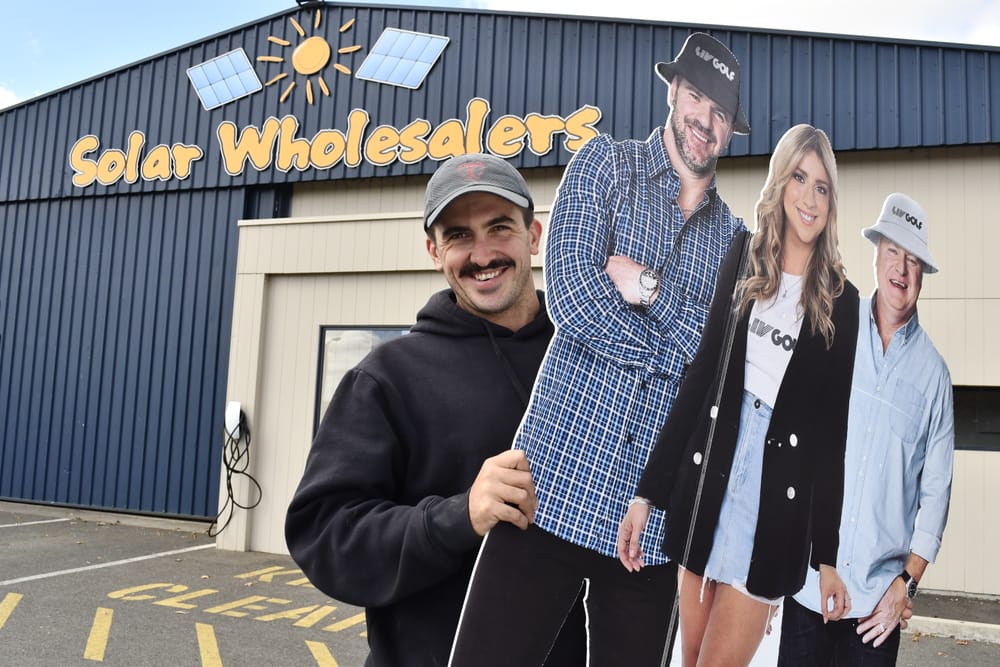 Unorthodox advertising sends Elliot to LIV Golf post image