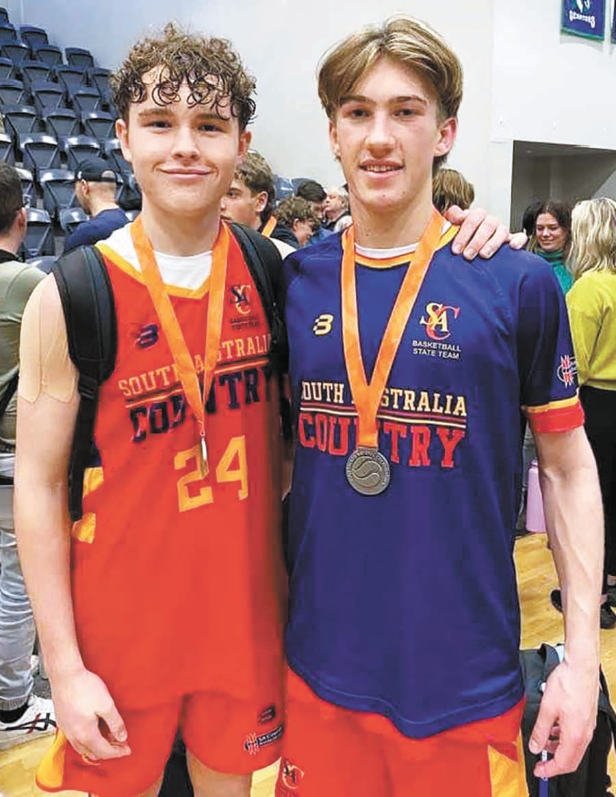 Mates suit up for State post image